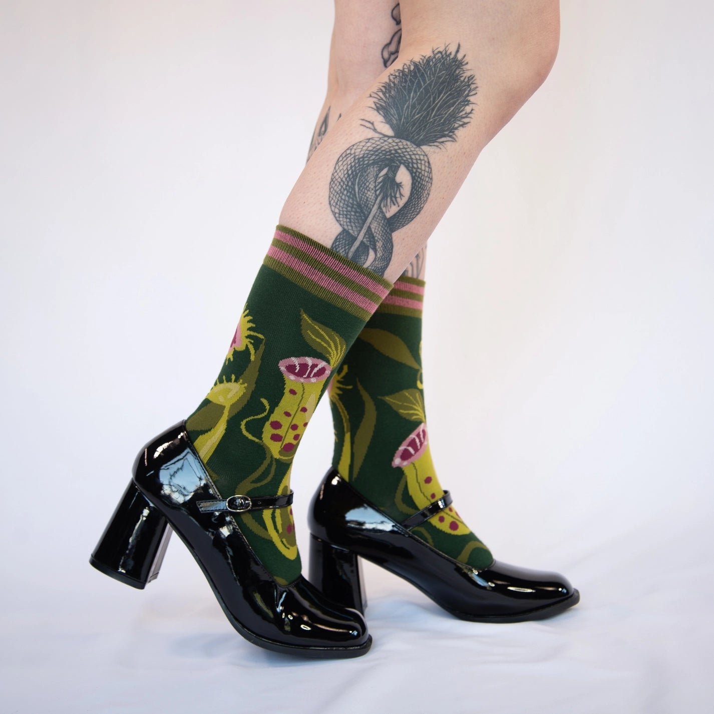 Stylish jacquard crew socks-Carnivorous Pitcher Plant Crew Socks