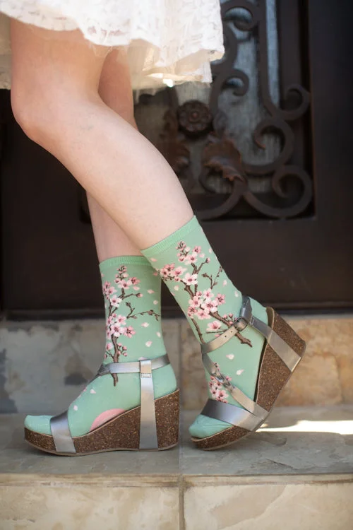 Trendy geometric print socks-Cherry Blossom Crew