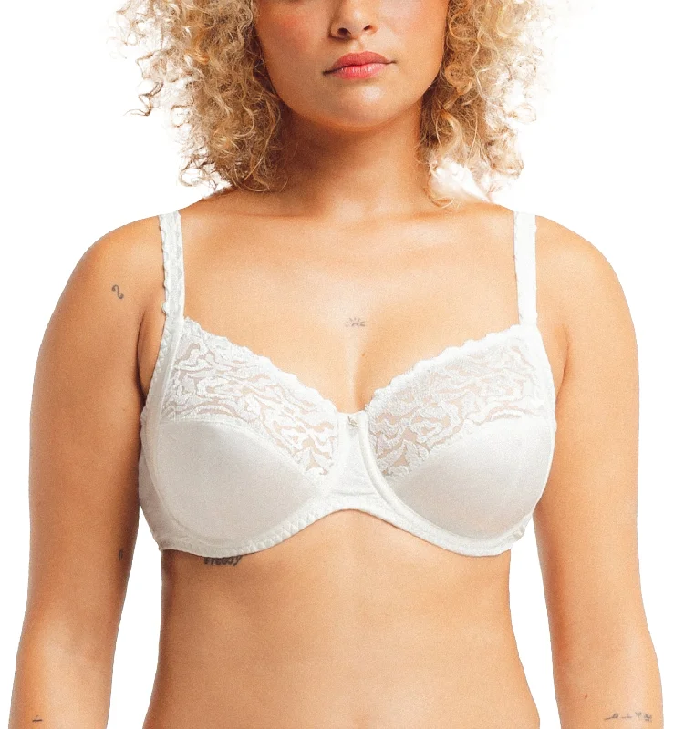 Women’s silky hipster thong-Louisa Bracq Electric Waves Full Cup Underwire Bra (49401) - Pearl