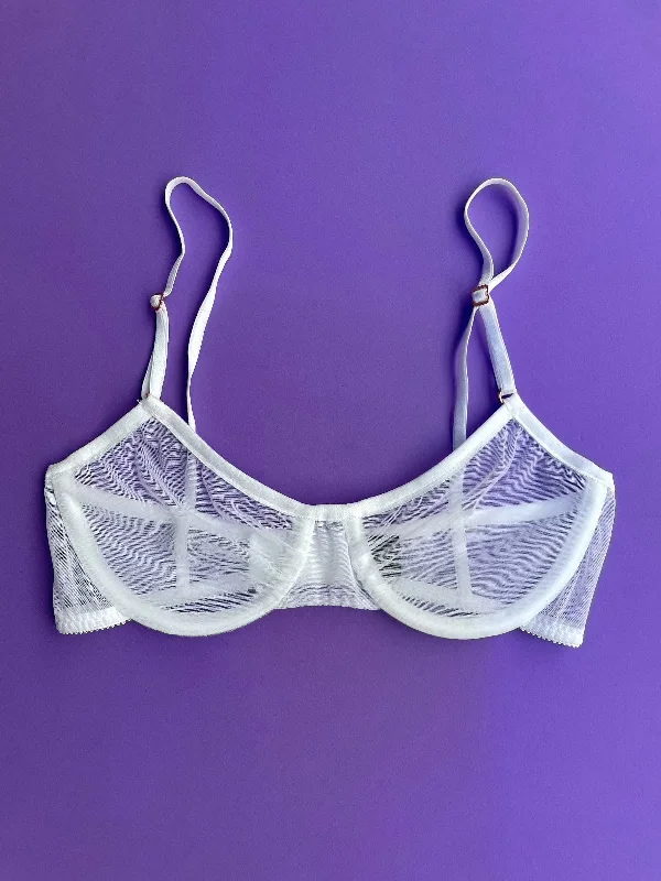 Women’s bold stripe hipster-Only Hearts: Whisper Underwire Bra - White