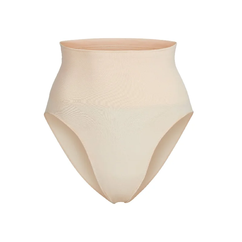 Women’s lace-edged hipster-CORE CONTROL BRIEF | SAND